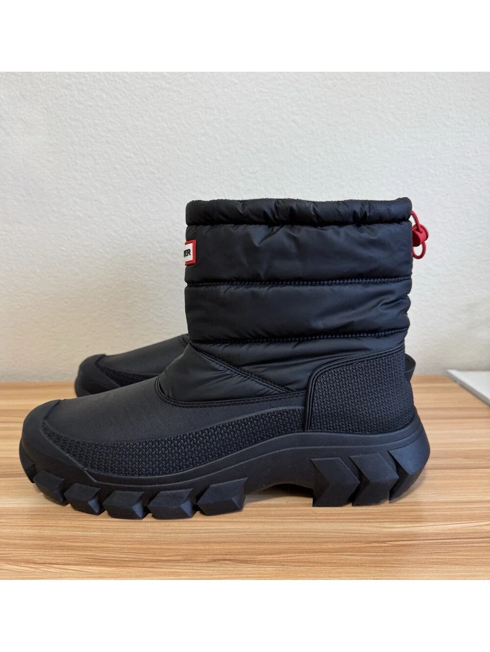 Hunter Intrepid Short Snow Boots Men’s 11 Black Waterproof Insulated NWT